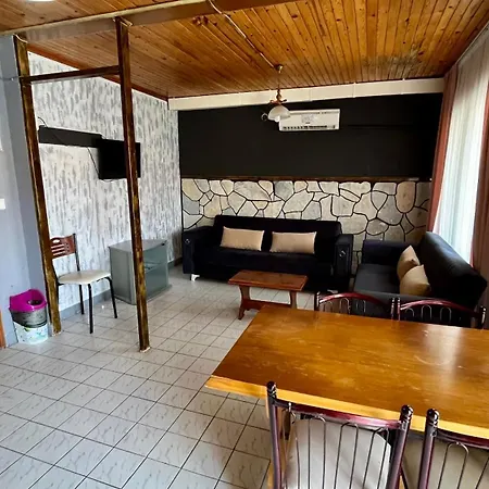 Delphin Hotel 2*