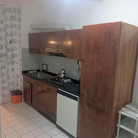 Ξενοδοχείο Delphin 2*